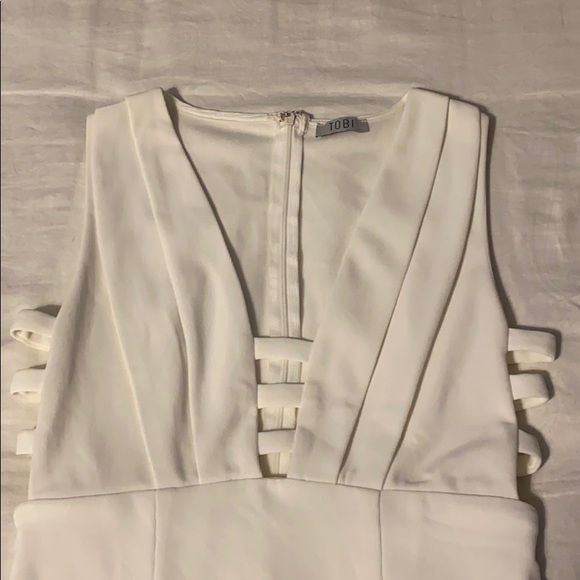 Tobi dress! 🤍 - Picture 5 of 8